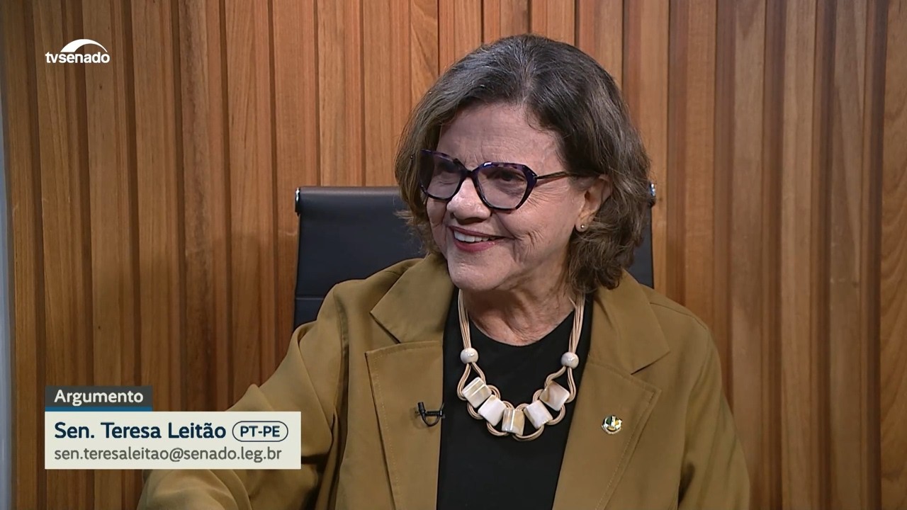 Teresa Leitão acredita que PEC que acaba com a jornada 6x1 pode ser votada antes das eleições