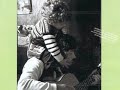 non, je n'ai plus le go�t de me flatter moi-m�me en cherchant ardemment l'�cho de mon je t'aime non, je n'ai plus le coeur � d�chirer mon coeur en parodiant ...