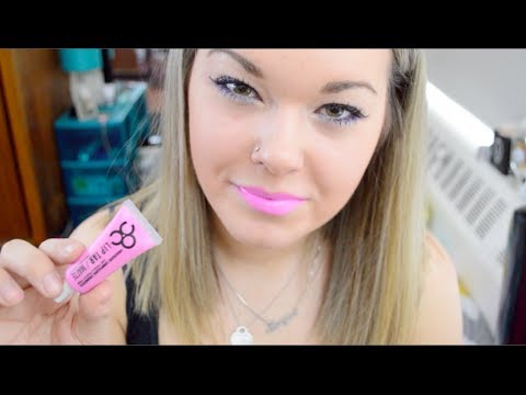 how to apply obsessive compulsive lip tar