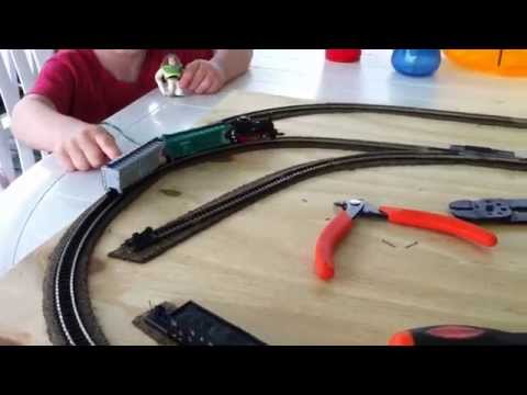 how to power n gauge track