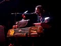 Quique González y La Aristocracia del Barrio-Backliner