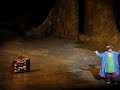 direction musicale marc piollet
mise en sc�ne coline serreau
d�cors jean-marc stehl� et antoine fontaine
costumes elsa pavanel
lumi�res genevi�ve soubirou
chef des choeurs alessandro di stefano

il conte d'almaviva : javier camarena
bartolo:  john del carlo
rosina : maria bayo
figaro:  george petean
basilio : samuel ramey
fiorello:  igor gnidii
berta : jeannette fischer

orchestre et choeurs de l'op�ra national de paris

le chant de figaro