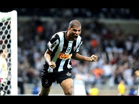 gol na final libertadores - Comentar✓ Curtir ✓ Compartilhar✓ Inscreva-se. Facebook: http://www.smarturl.it/SoccerBrasilHD Twitter: htt...