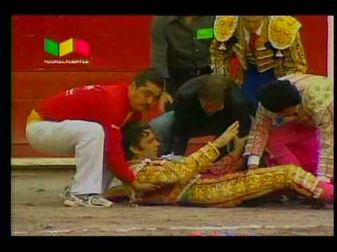 Famoso torero José Tomás fue corneado de gravedad en plaza mexicana