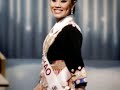 Koj Yug Kuv Txoj Siav--Artist: Lue Vang I like all of Lue Vang's songs but I have an addiction to this one. It really touches my heart and ua rau kuv kho siab heev li. If you've ever lost someone you love dearly...you'll know what I mean.