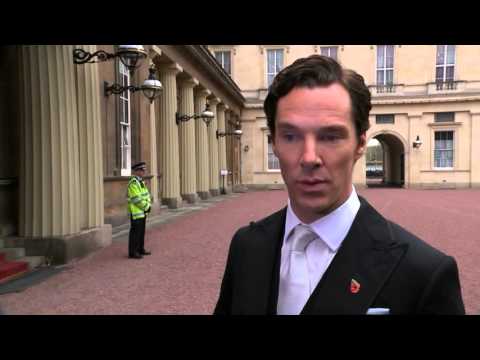 Benedict Cumberbatch collects CBE from the Queen