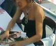 la chiva y fabiola en la firma de autografos de h
