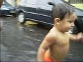 Lennon na chuva.