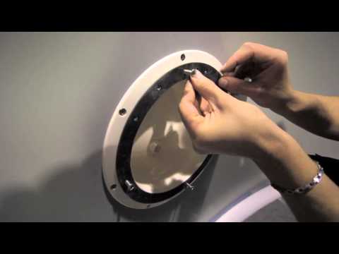 Poolbeleuchtung an Stahlwandpool montieren