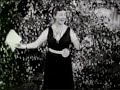 sous les pal�tuviers (under mangroves), pauline cartin et ren� koval, accompagn�s par l'orchestre marcel cariven, 1935.

c'est le plus gros carton de pauline carton. cette chanson est issue de la com�die musicale puis du film 