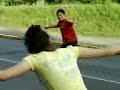 Neval et Beyhan qui dansent au milieu de la route mdr Neval et Beyhan qui dansent au milieu de la route mdr