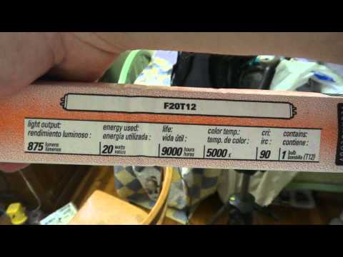 how to remove fluorescent light bulb