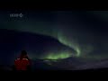Bu güzelliğe bakmaya aklım, kalbim dayanır mı bilmiyorum ama bir gün mutlaka kuzey ışıklarını görmeye gideceğim. Joanna Lumley in the Land of the Northern Lights - Part 5: http://www.youtube.com/watch?v=GZ8xd6xnZ9U