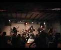 un bon gars bien de chez nous qui adore les concerts de winds of torment!!!!
admirez l'artiste, il est unique!!!