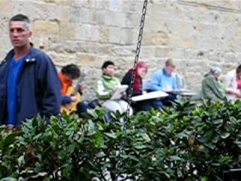 Volterra Guitarist in  Piazza dei Priori