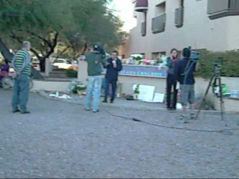Estadounidenses hicieron diferentes vigilias por las víctimas del tiroteo de Tucson