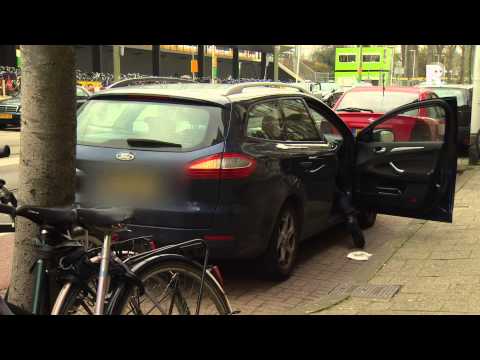 Taxichauffeurs roepen op tot een grootschalige demonstratie tegen Uberpop