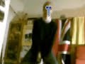 PC = P*rn* Crew lolTja der danced mal  wieder und diesmal mit 5 Kilo Hanteln in der hand (wo sonst *g*)und hat kein schwaren balken vor den Augen - sondern das PC - logo