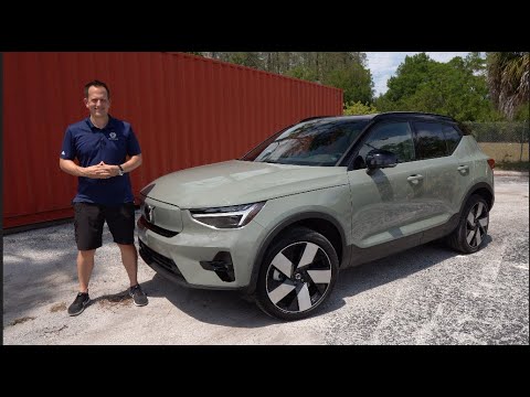 is the 2023 volvo xc40 recharge a better luxury suv than a genesis gv70