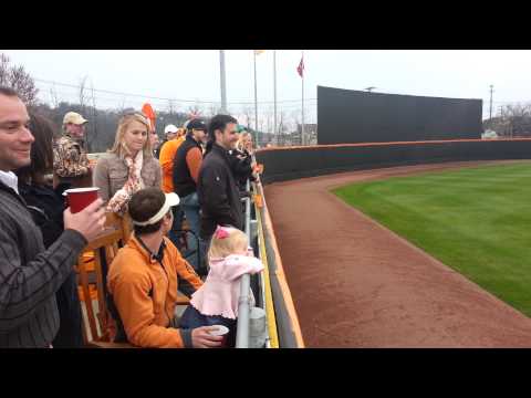 how to make twitter private