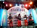 Los Peyotes tocando en el cierre del mitico programa de musica de folklore y cumbia de Canal 8 de Tucumán 