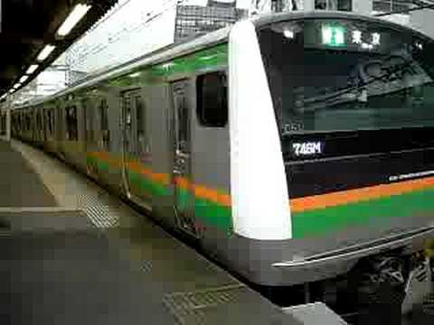東海道線E233系・211系