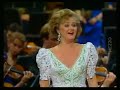 Edita GRUBEROVA sings \"Dolina, dolina\" Edita GRUBEROVA sings \"Dolina, dolina\"