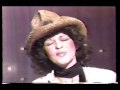 Donna Fargo- Walk On By Donna Fargo singing