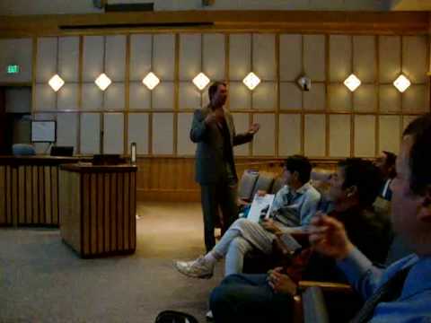 VTAPlanning - The eighth video in a series from the Light Rail Comprehensive Analysis public meeting on November 19th in Mountain View.