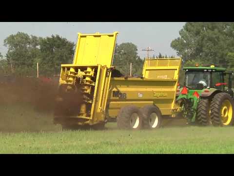 Spreader - The Degelman M28 and M34 manure spreader design is unmistakably Degelman. Five years of design, development, and intensive testing, the most rugged spreaders...