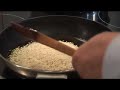 Gotuj sie! Piotr Adamczewski zaprasza na risotto.(2)