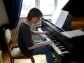 videos de Filius Philipp am Klavier, die Erste