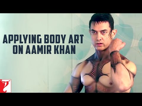 Applying Body Art on Aamir Khan - DHOOM:3