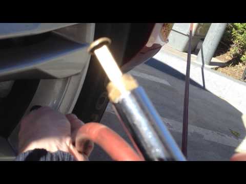 how to fill gas in car