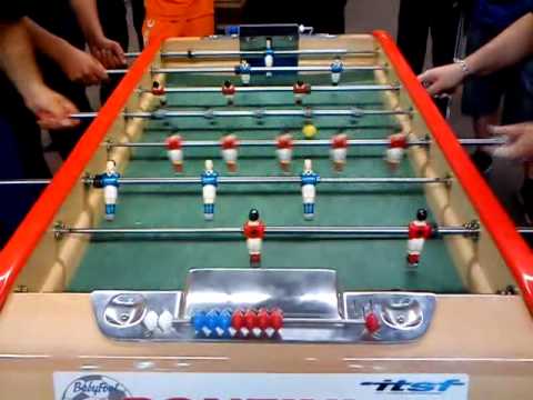 Baby foot - 16 juin 2012. Open Double. Vincent Mossé - Laurent Portal VS Jules Ramon - Patrick Nativel.
