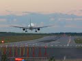 Plane landing at Helsinki-Vantaa (EFHK-HEL) Plane landing at Helsinki-Vantaa (EFHK-HEL)