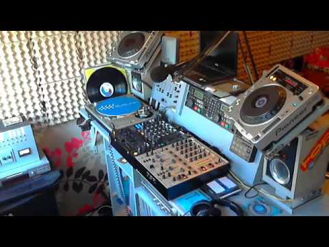 topradio - Retro Arena Topradio ft. dj Vinn - Captured Live on Ustream at http://www.ustream.tv/channel/studio-b27.