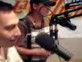 dos plebes y su tuba de oro