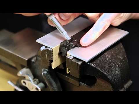 how to remove rear sight m&p