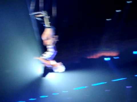 0 Pink gets acrobatic during Funhouse Tour
