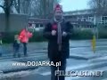 Potr?cony przez samochód - www.DOJARKA.pl Potr?cony przez samochód - www.DOJARKA.pl