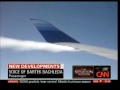 {VIDEO} United Airlines Jet Leaking Fuel At 30,000 Feet