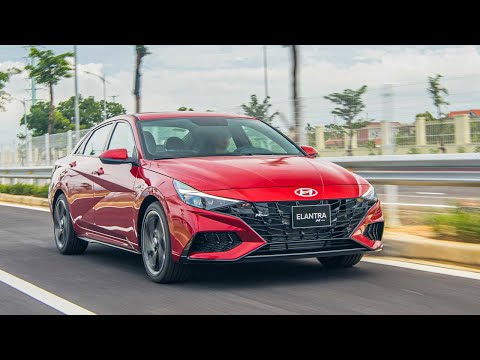 Trên tay Hyundai Elantra 2022: Đổi mới thiết kế, thêm phiên bản N Line, giá từ 599 triệu đồng