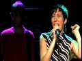 Malika canta Soul Waver al Flog di Firenze, sul palco con lei: Ferdinando Arnò, Lele Minotti, Luca Colombo, Alessandro Branca, Cesare Chiodo. Canzone utilizzata nello spot della SAAB