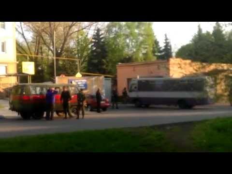 Ukrainian forces at Artemivsk Army Facility - 24.04.14