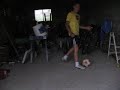 r�gis joue au foot