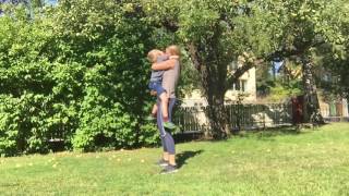 Knäböj eller lek? ;)