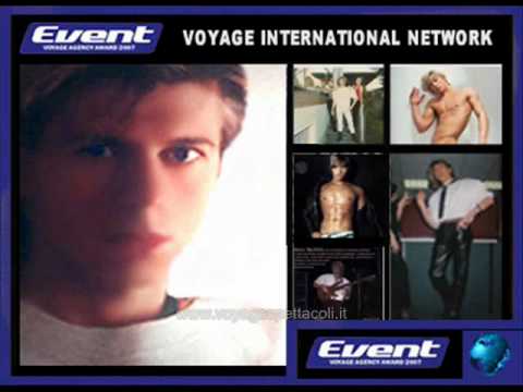 milan fashion silate - AGENZIE FOTOMODELLE A MILANO. Moda Casting; Agenzie eventi e allestimenti per sfilate di Moda. - Voyage Fashion Paris® Sfilate a Parigi Milano Moda torino Fi...