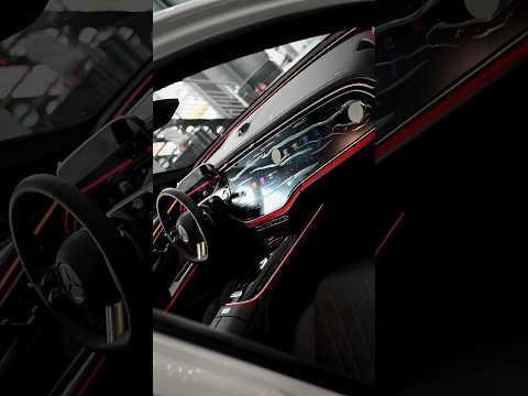 Theo bạn, sức hút của #Merc #E300 đến từ màn hình 56 inches, hay từ điều gì khác ?? #thinhmercedes