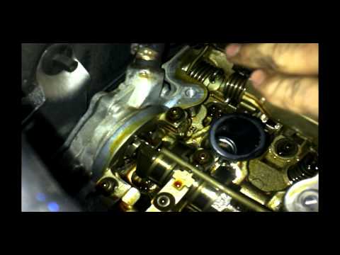 BMW E87 & E90 (1 & 3 Seriers) Rocker Cover & Vacuum Pump Replacement How to DIY: BMTroubleU